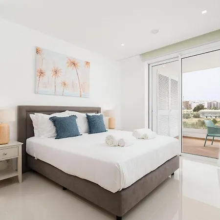 Marina View 9 With Pool By Homing Daire