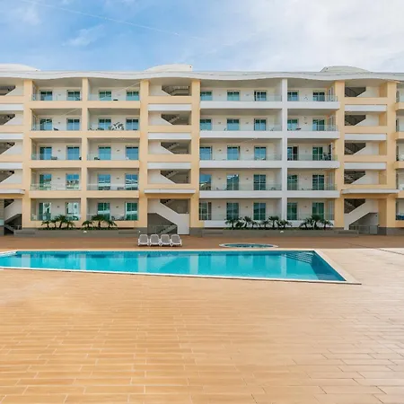 Marina View 9 With Pool By Homing Lagos